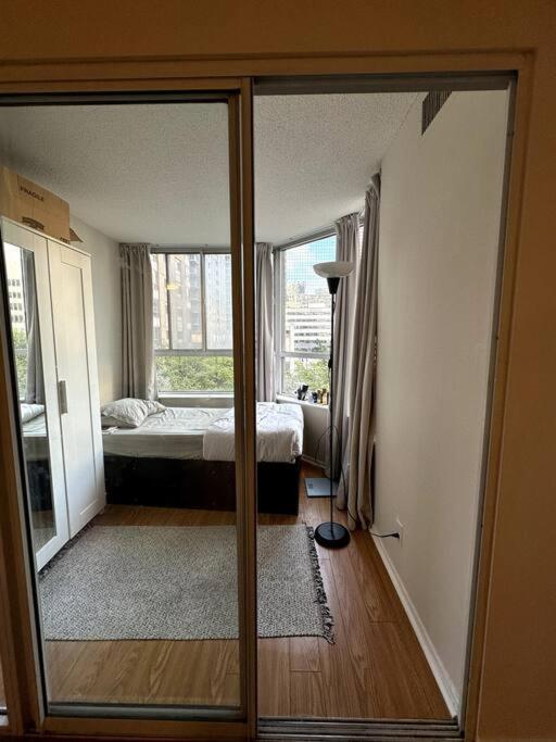 Best Location In Downtown- Walking To Eaton Centre, Nathan Phillips Square, Yonge-Dundas, Ikea,Transit Toronto Dış mekan fotoğraf