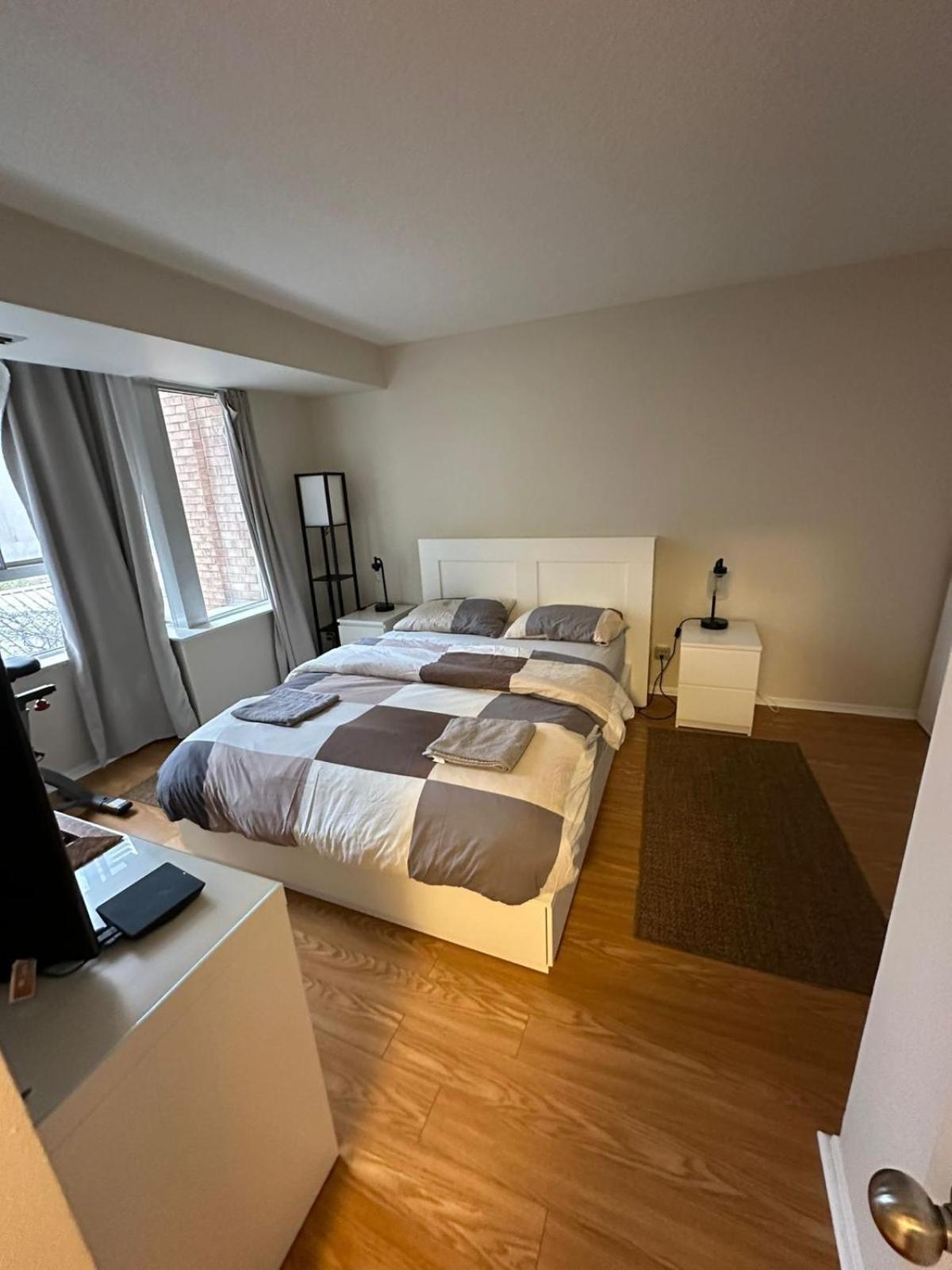 Best Location In Downtown- Walking To Eaton Centre, Nathan Phillips Square, Yonge-Dundas, Ikea,Transit Toronto Dış mekan fotoğraf